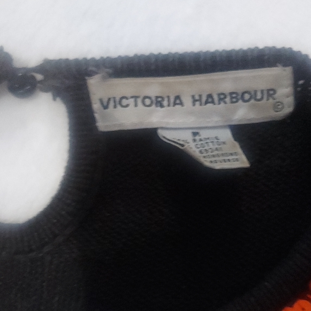 6 For $10 Black Vintage Sweater with Multicolor Sequin Embellishment - Picture 3 of 13